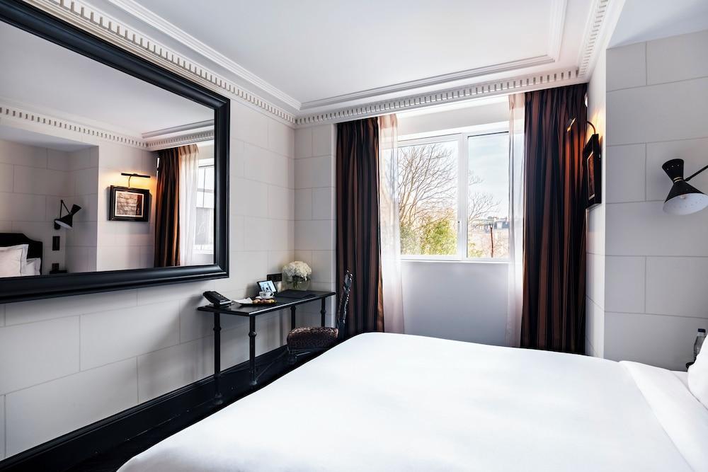 Hôtel de Berri Champs-Élysées, a Luxury Collection Hotel Room Type - Room, 1 King Bed, Garden View