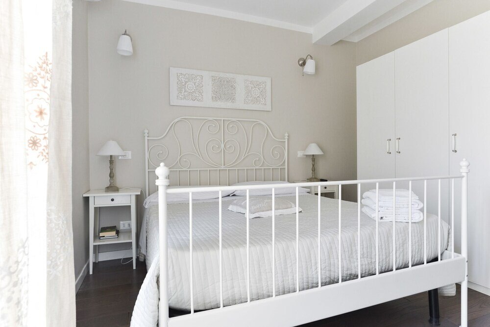 Pantheon Cozy Apartment n. 7 - Tap to explore photos
