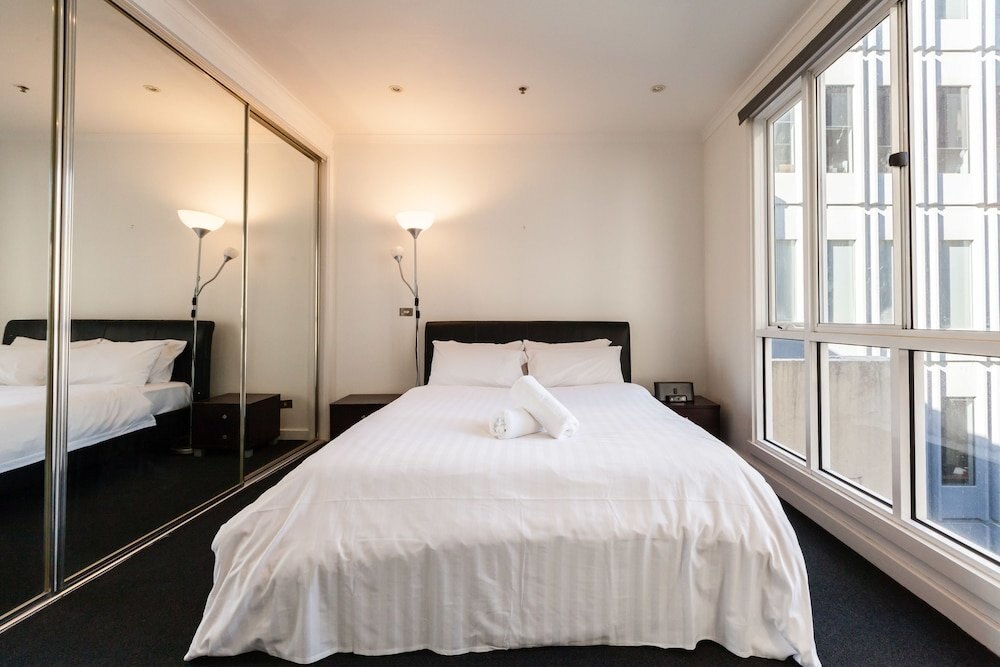 CLAUDE, 2BDR Melbourne Apartment - Tap to explore photos
