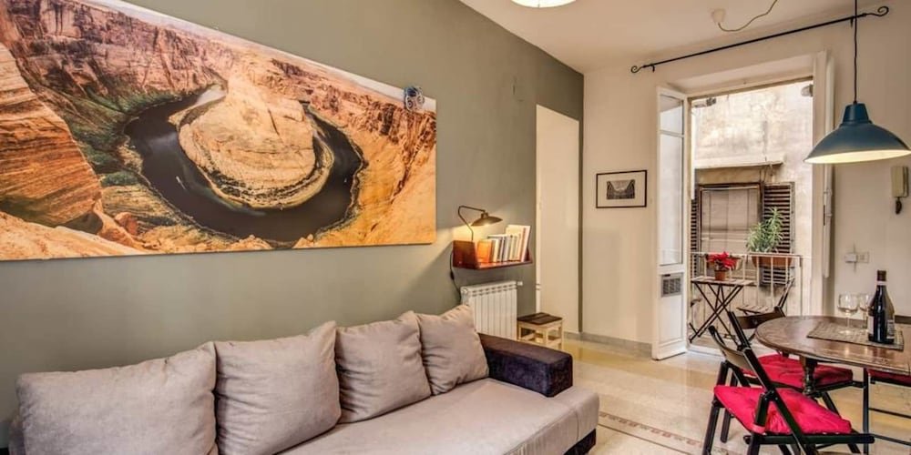 Monti Coliseum 3 bedroom 2nd floor - Tap to explore photos