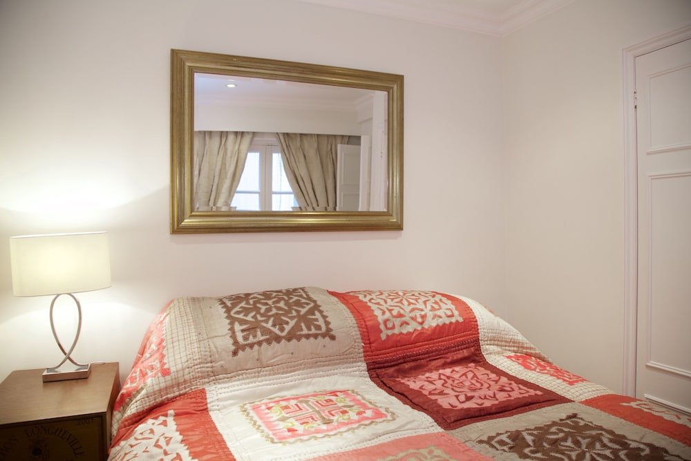 A Place Like Home - Inviting Flat near South Kensington - Tap to explore photos