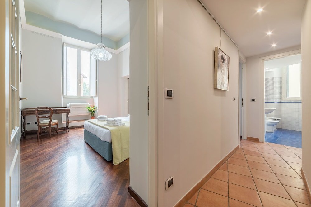San Giovanni Elegant 6 Pax Apartment - Tap to explore photos