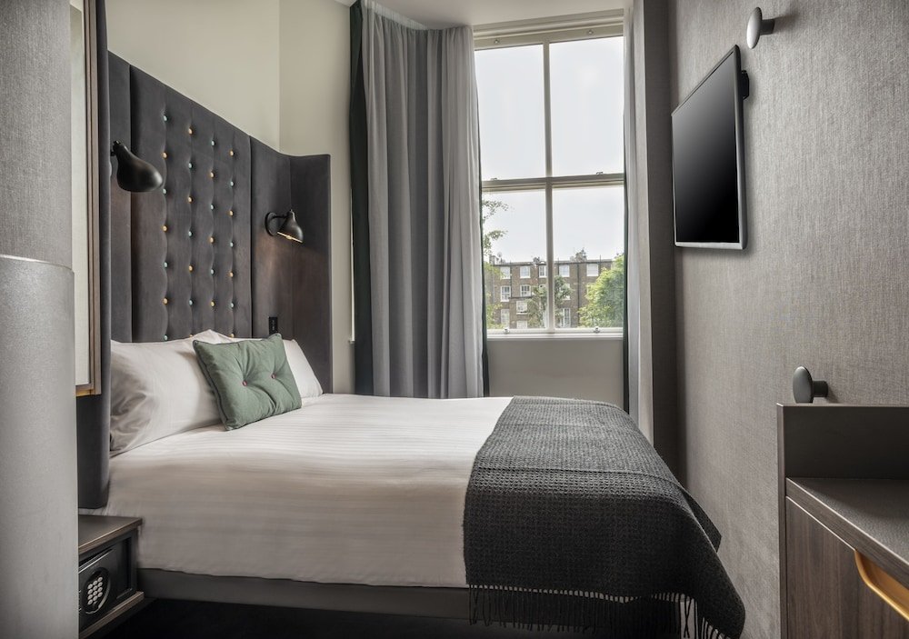 Point A Kensington Olympia Room Type - Cosy Double with Window