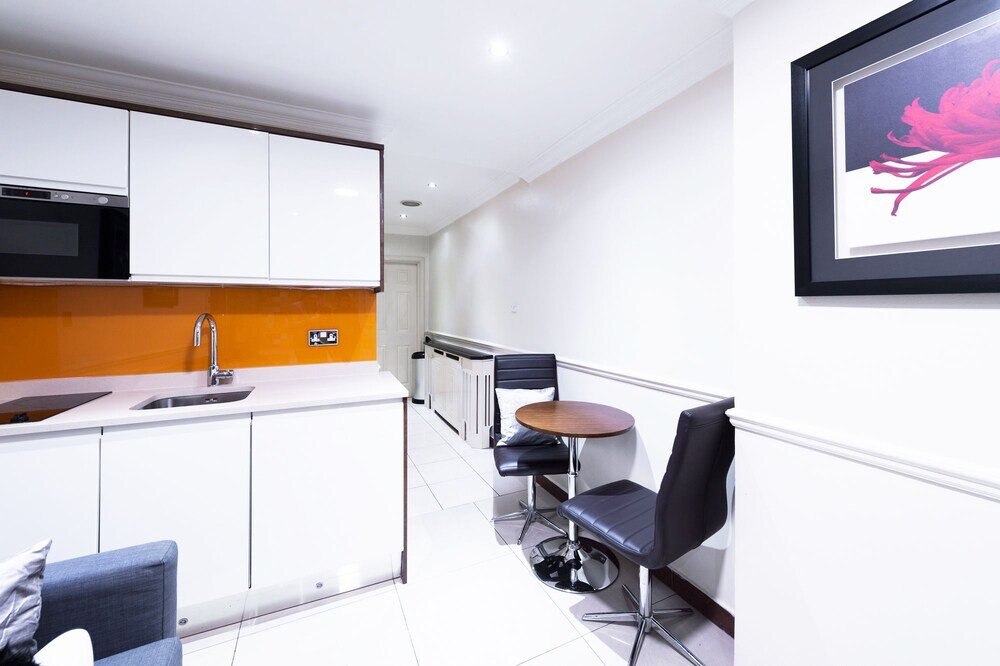 PML Apartments Gloucester Place - Tap to explore photos