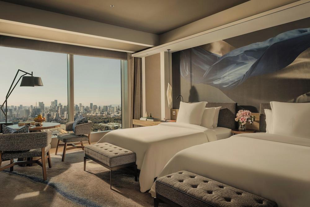 Four Seasons Hotel Tokyo at Otemachi Room Type - Superior Room, 2 Double Beds (Skyline View) Four Seasons Hotel Tokyo at Otemachi Room Type - Superior Room, 2 Double Beds (Skyline View)