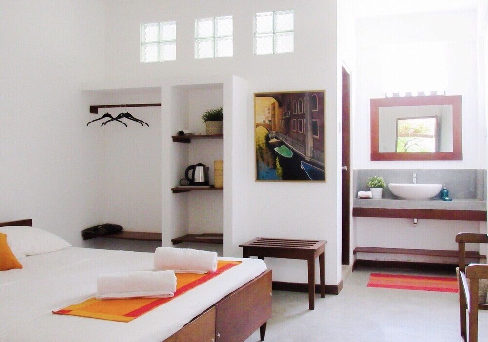 Sayura House - Tap to explore photos