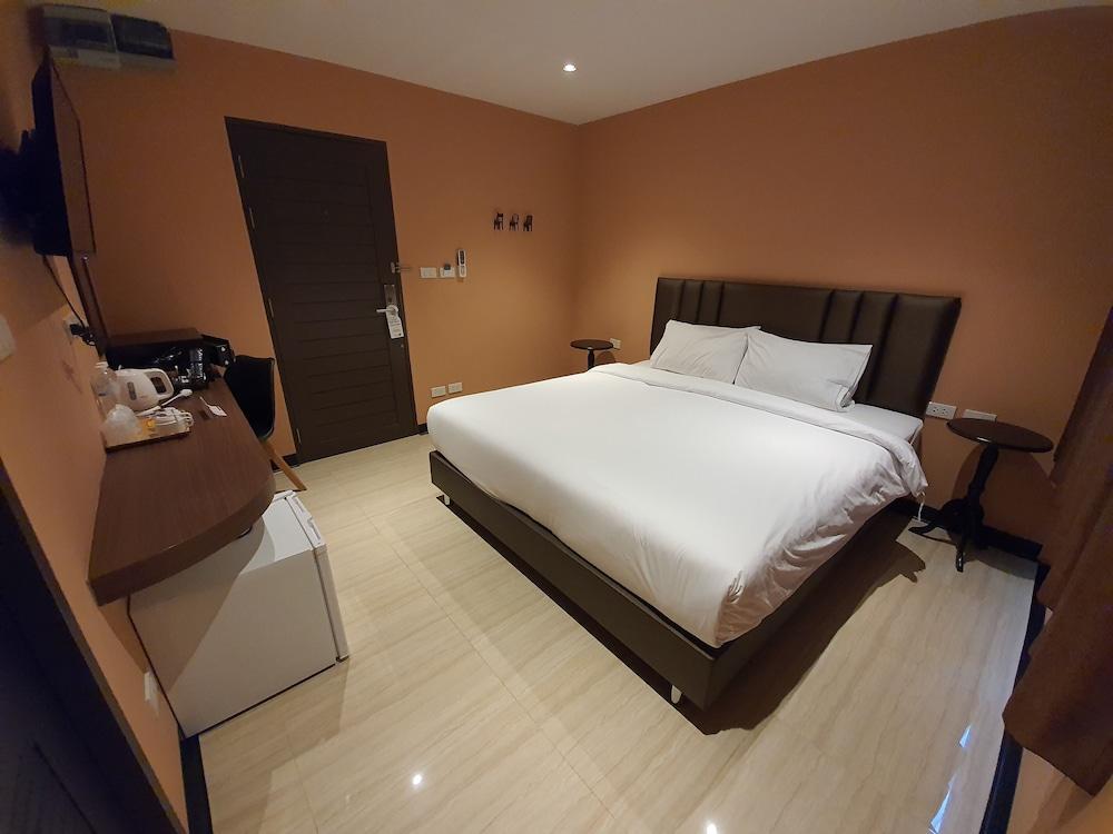 Let's Zzz Bangkok Room Type - Economy Double Room