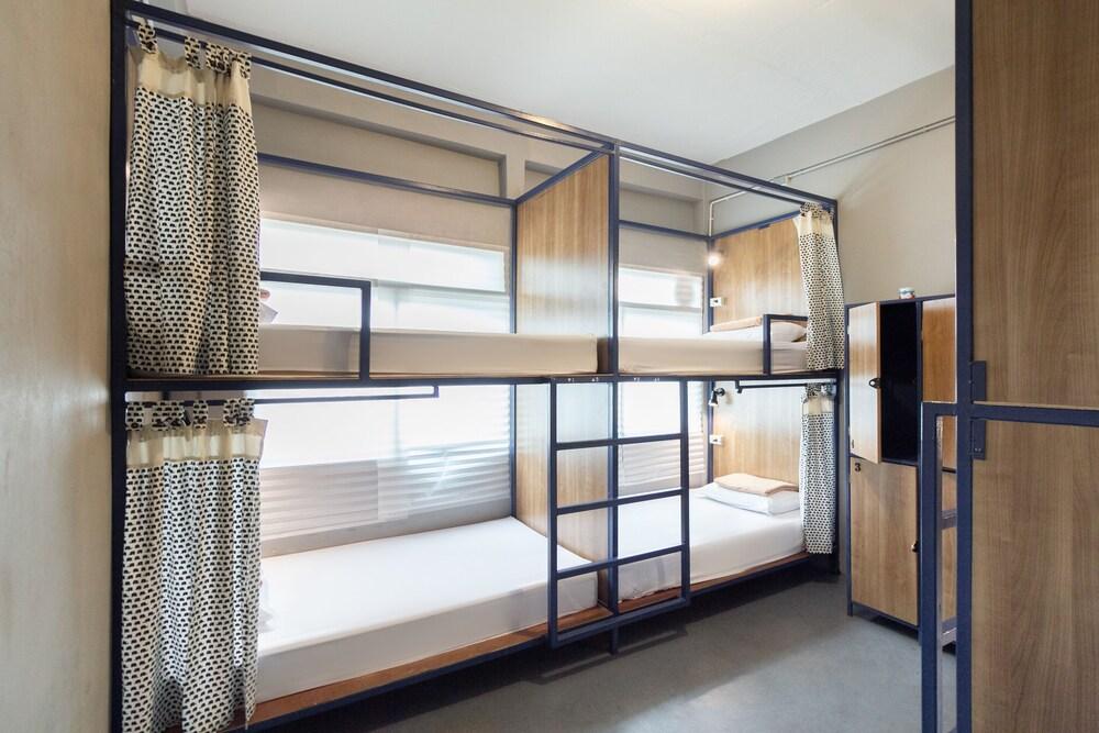 Hoft Hostel Bangkok Room Type - Bed in 4-Bed Mixed Dorm Room