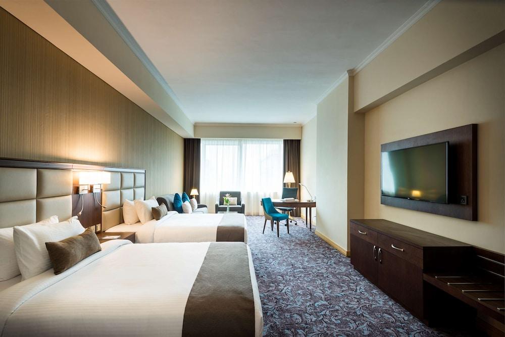 Golden Tulip Doha (City Hotel) Room Type - Executive Twin Room, 2 Twin Beds