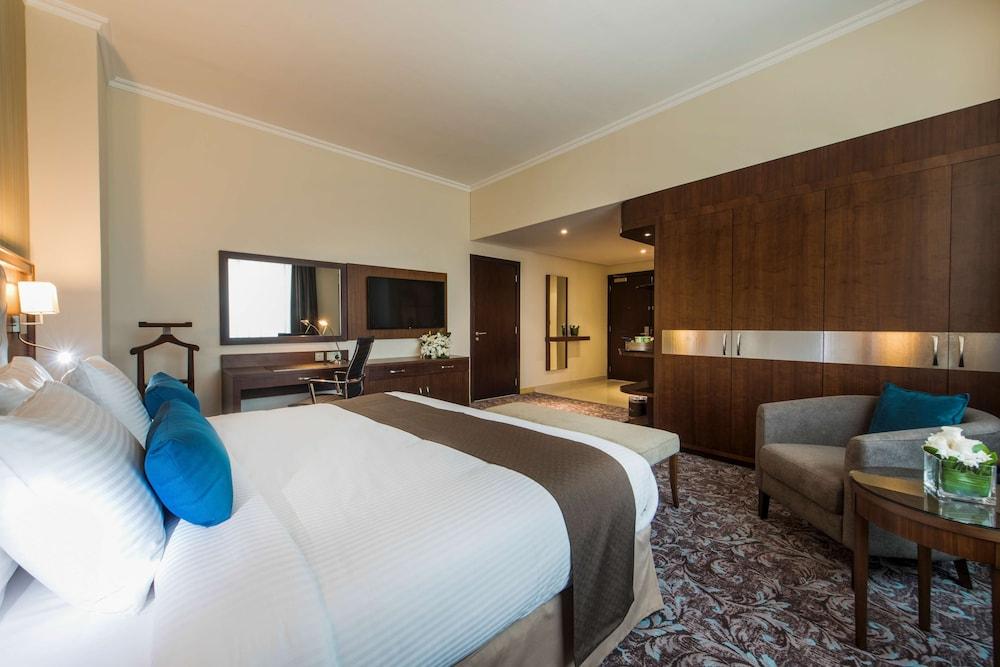 Golden Tulip Doha (City Hotel) Room Type - Standard Room, 1 King Bed