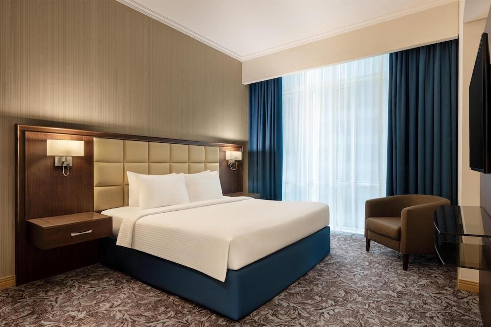 Golden Tulip Doha (City Hotel) Room Type - Executive Suite, 1 King Bed with Sofa bed