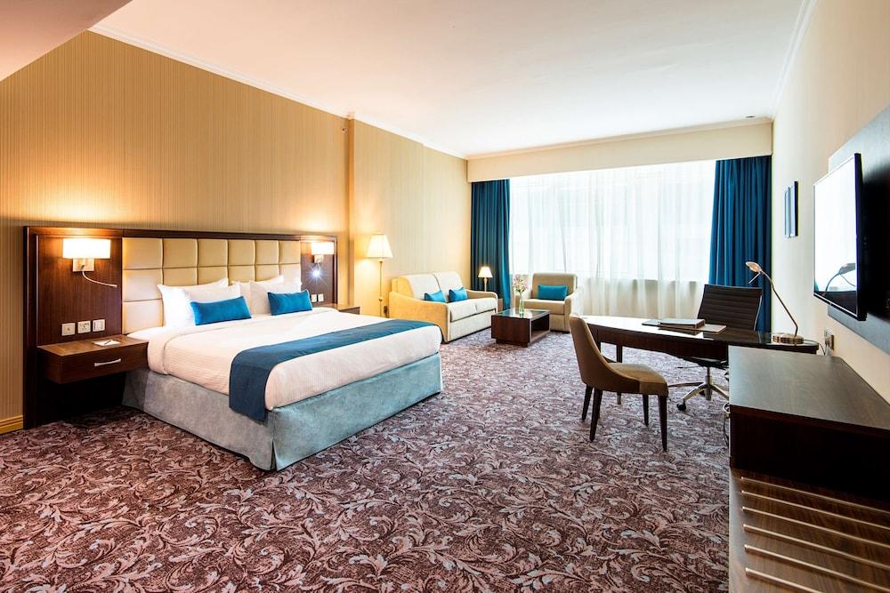 Golden Tulip Doha (City Hotel) - Tap to explore photos