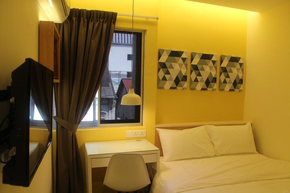 1000 Miles Room Type - Standard Double Room with Windows
