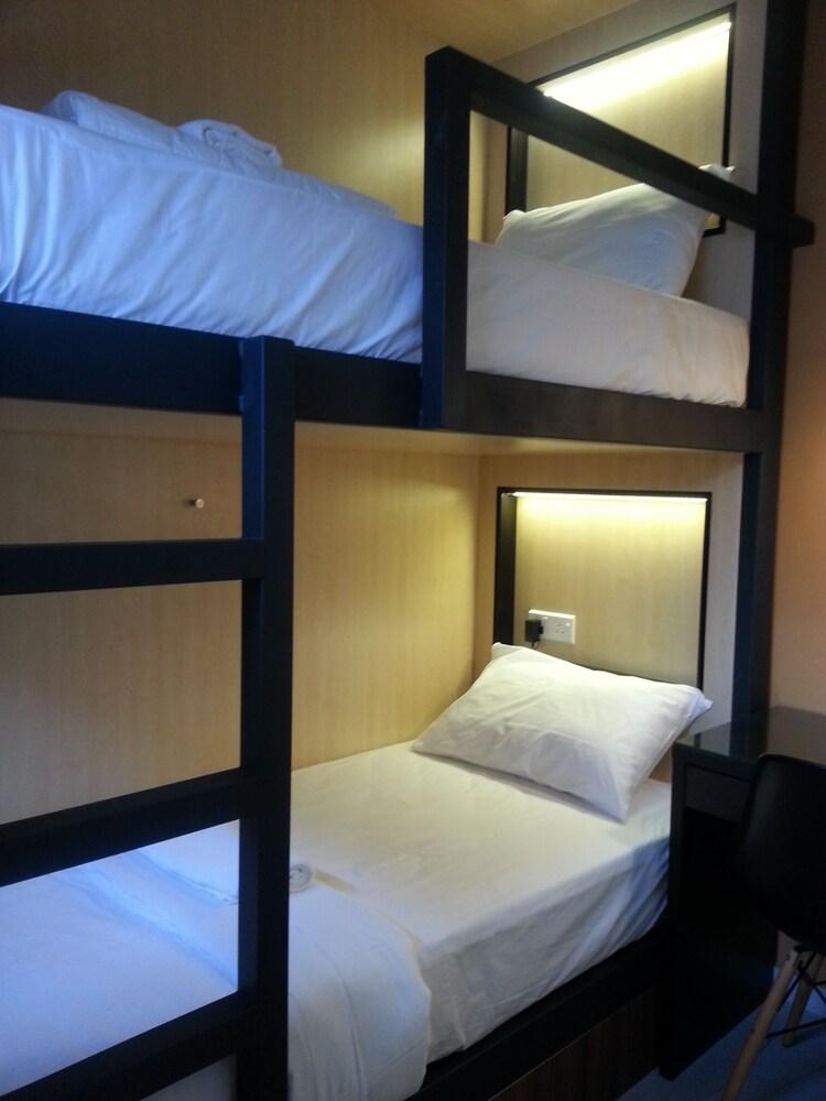 1000 Miles Room Type - Standard Twin (Bunk Bed) with Windows