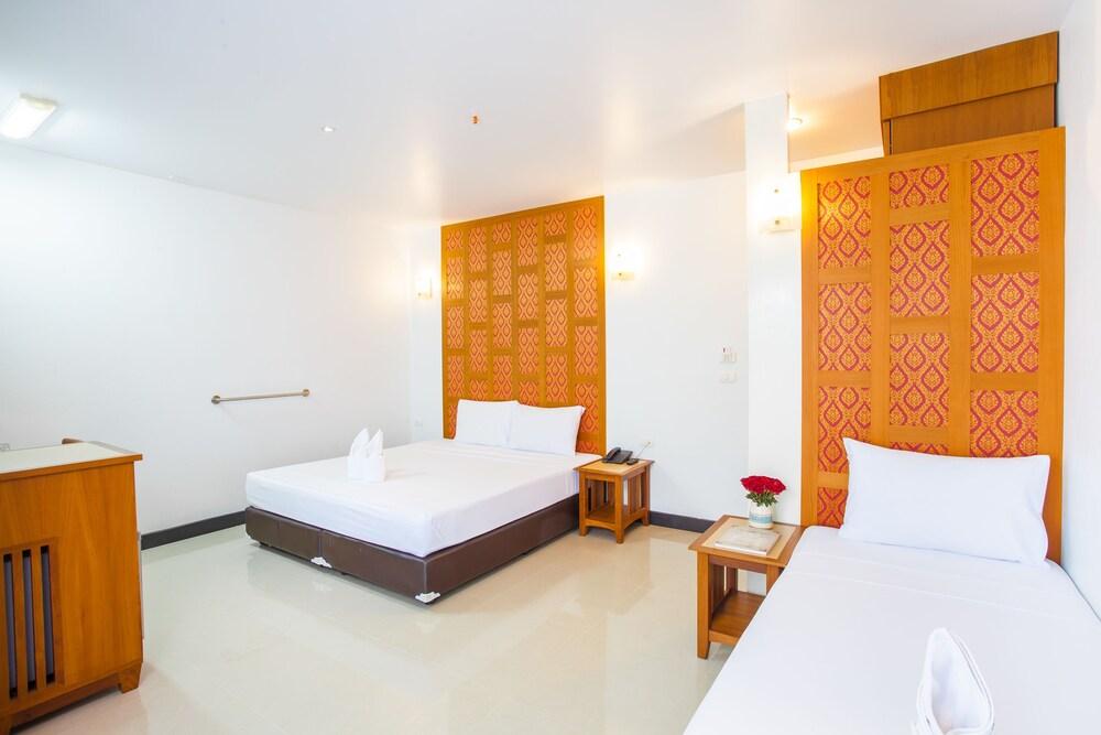 New Siam Palace Ville Room Type - Deluxe Triple Room