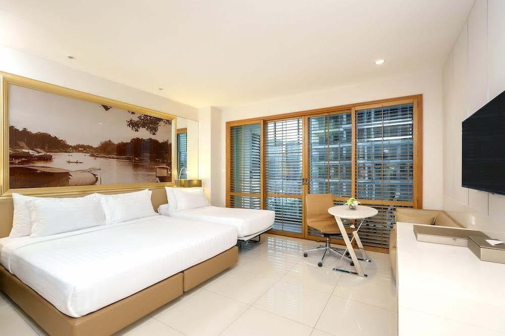 Grande Centre Point Ploenchit Room Type - Deluxe Room with 1 Extra Bed