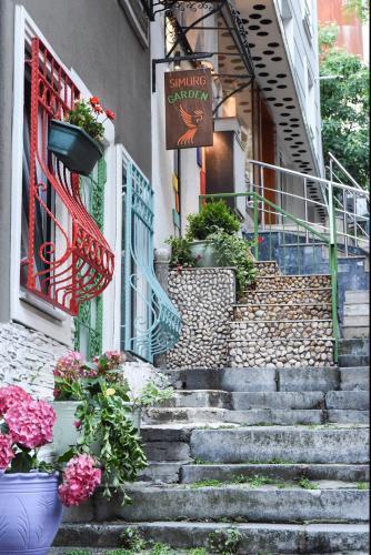 The Marions Suite Hotel - Tap to explore photos