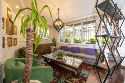 The Marions Suite - Central Comfortable Stay in Taksim