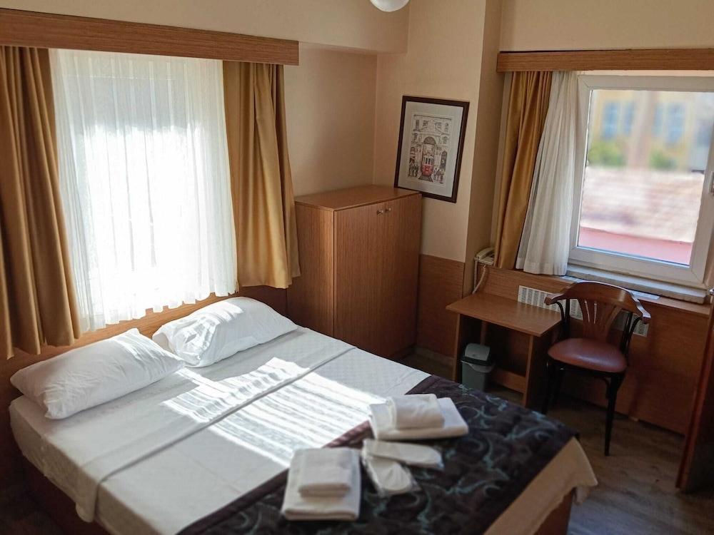 Kadikoy Otel Room Type - Deluxe Suite