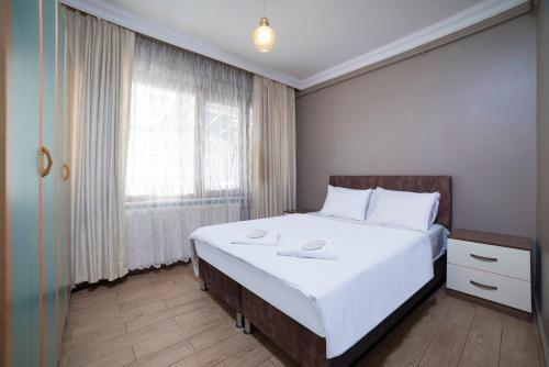 Zendy Suite Hotel - Tap to explore photos