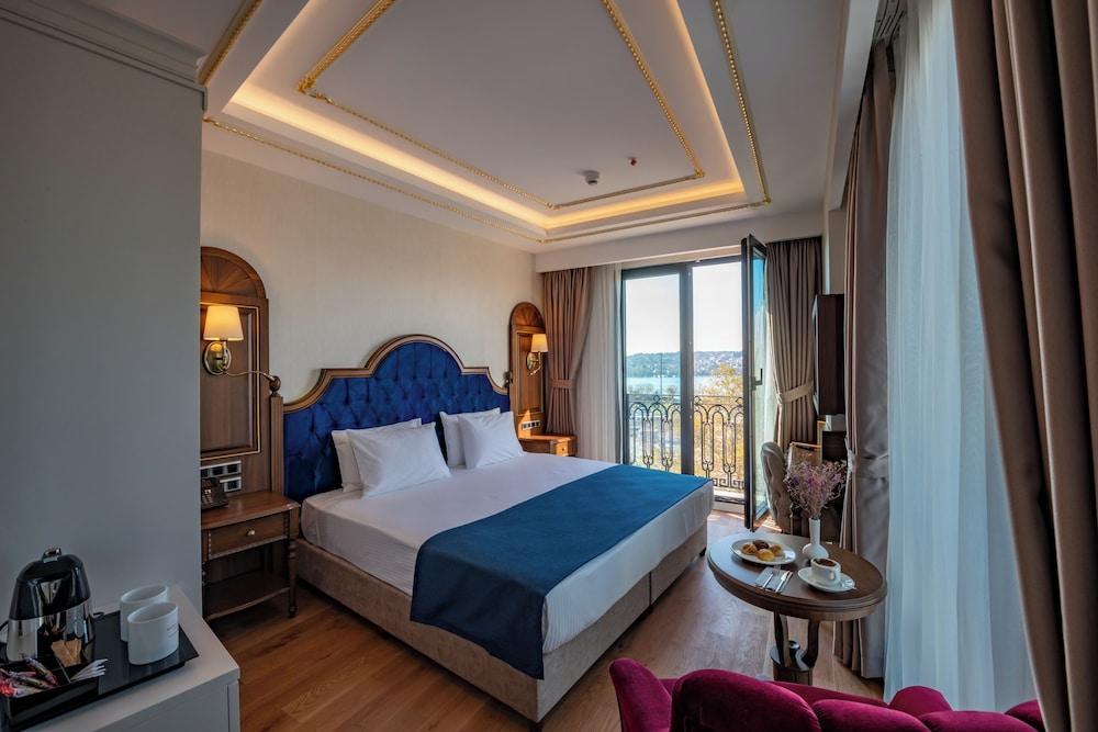 Bvs Bosphorus Pera Hotel & Hammam Room Type - Deluxe Double Room, 1 King Bed, Sea View