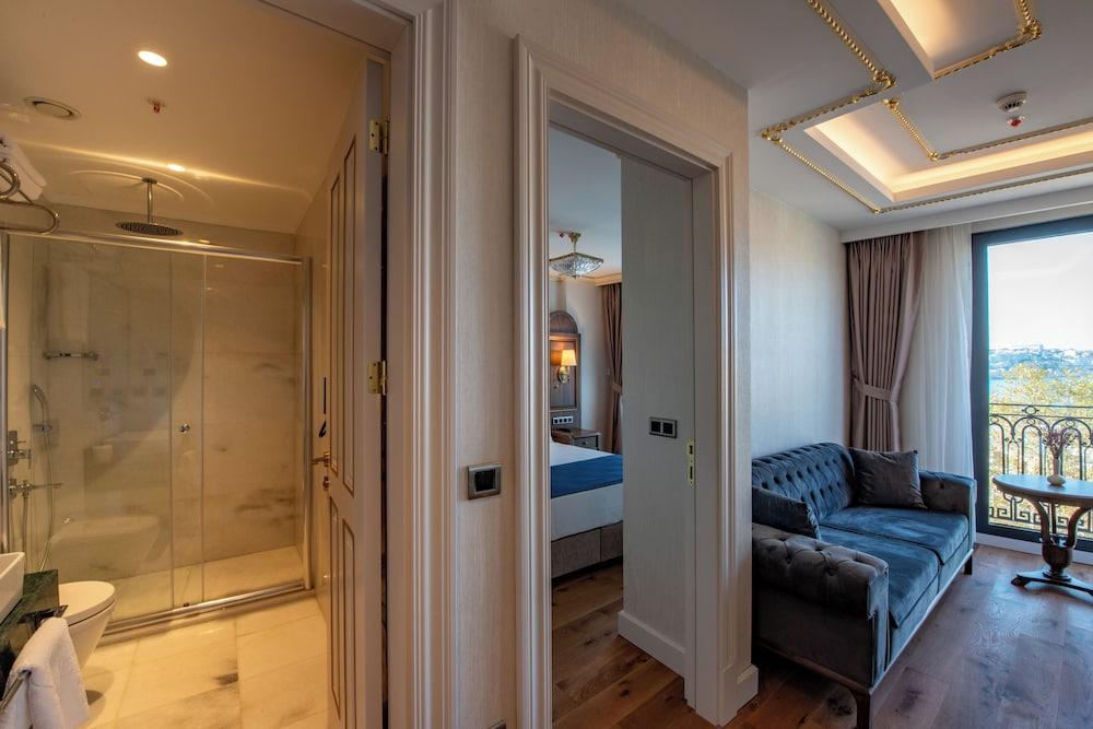 Bvs Bosphorus Pera Hotel & Hammam - Tap to explore photos