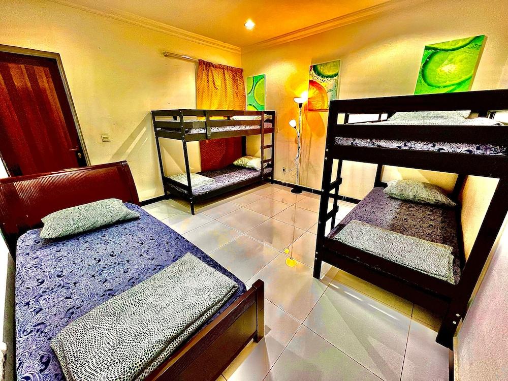 Home Stay Hostel Room Type - Shared Dormitory, Multiple Beds, Non Smoking, Shared Bathroom