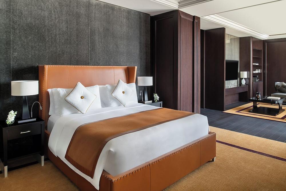 Banyan Tree Doha at La Cigale Mushaireb Room Type - Serenity Corner Suite with Daily access to Doha Quest for 2 adults