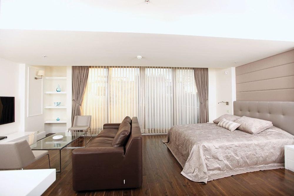 Pera Residence Room Type - Suite, 1 Bedroom, Terrace