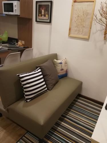 SimplyComfy Apartment by Patsamon - Tap to explore photos