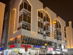 Maaeen Hotel - Tap to explore photos
