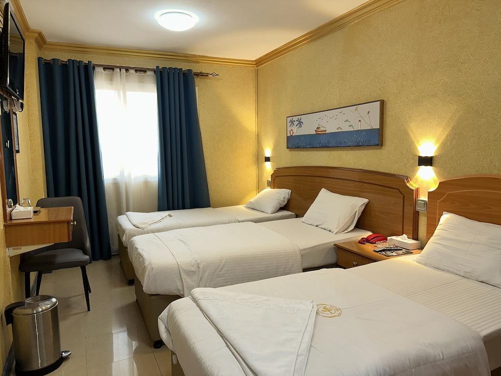 Maaeen Hotel Room Type - Triple Room