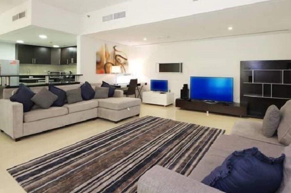 Luxurious High Floor Duplex 3 Bedroom - Tap to explore photos