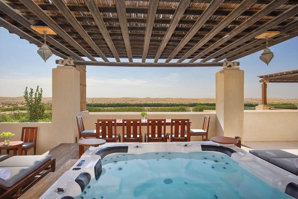 Al Wathba, a Luxury Collection Desert Resort & Spa, Abu Dhabi - Tap to explore photos