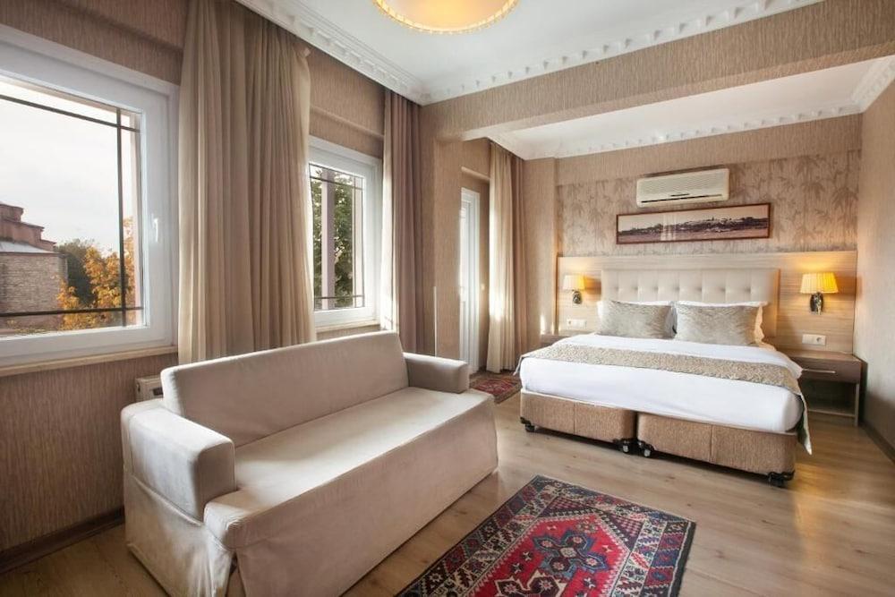 Sultanahmet Inn Hotel Room Type - Deluxe Double Room, Multiple Bedrooms, Sea View, Sea Facing