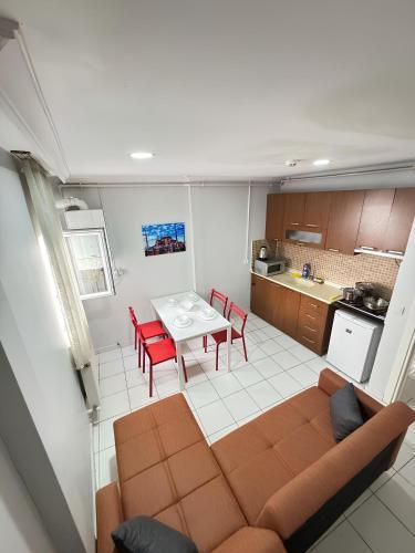 Istanbul Family Apartment - Tap to explore photos