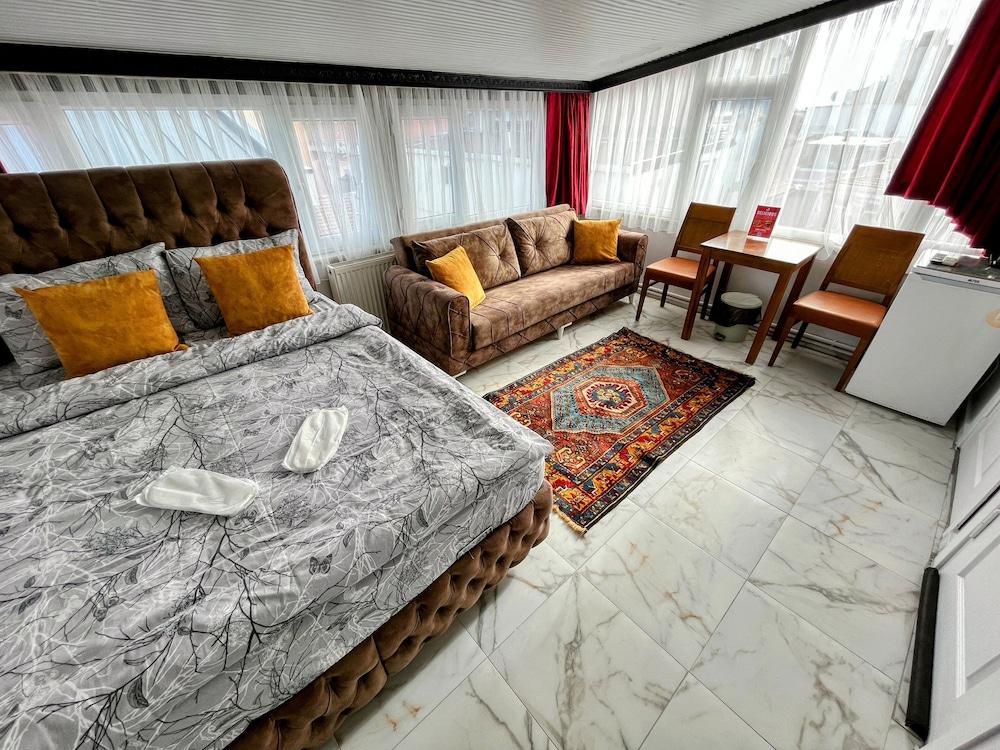 Pembe Hotel Room Type - Deluxe Room