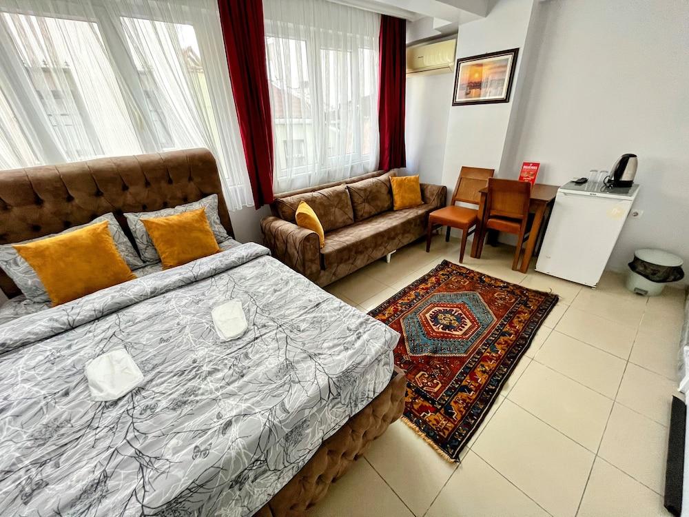 Pembe Hotel Room Type - Deluxe Room