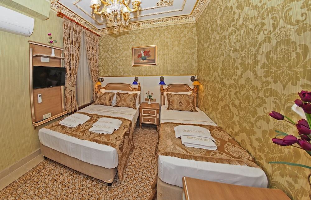 Sirkeci Gar Hotel - Tap to explore photos