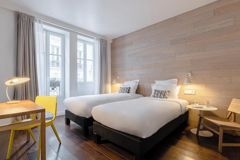 9Hotel Opera Room Type - Classic Twin Room