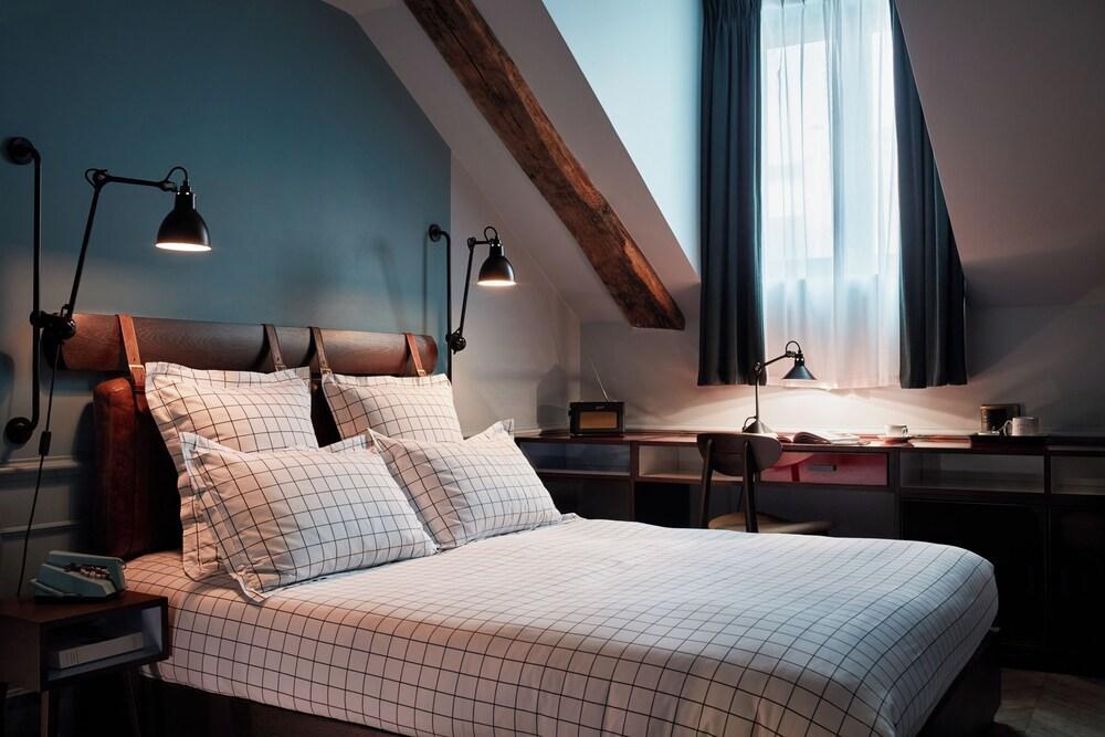 The Hoxton, Paris Room Type - Classic Room