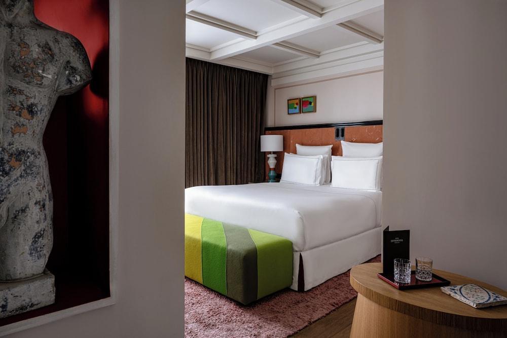 Experimental Marais Room Type - Executive Room