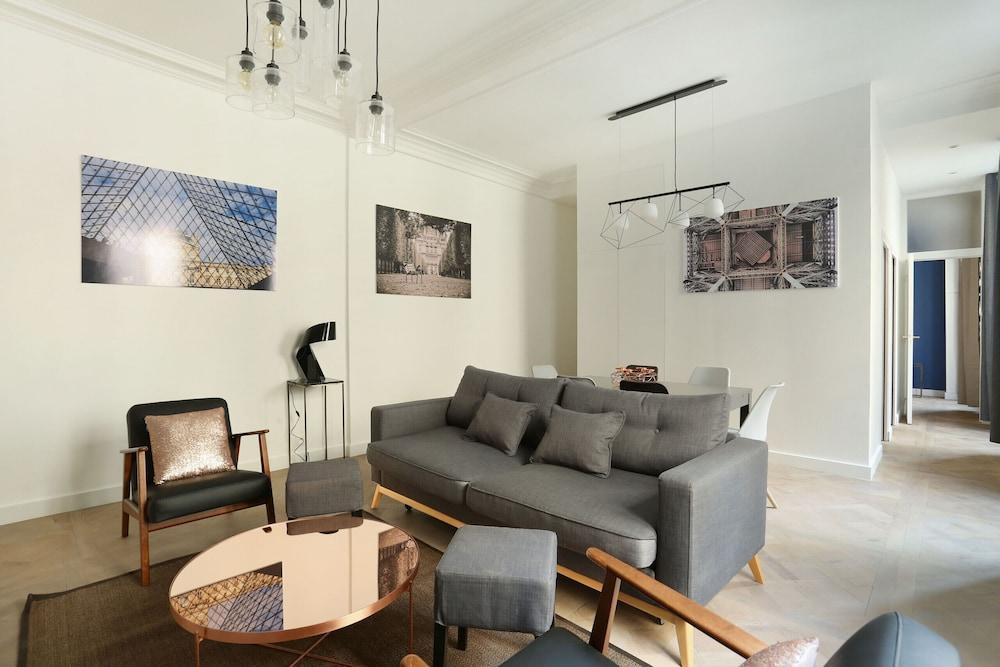 Charming apartment rue de Bretagne (Saintonge) - Tap to explore photos