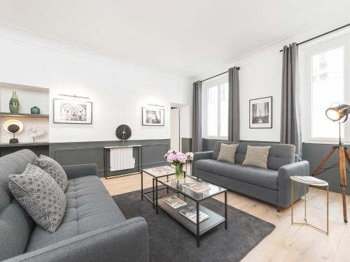 LivinParis - Luxury 3 Bedrooms Opera I - Tap to explore photos