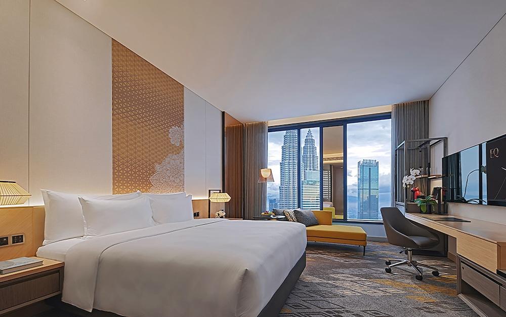 EQ Kuala Lumpur Room Type - Deluxe Room, 1 King Bed (Twin Towers View)