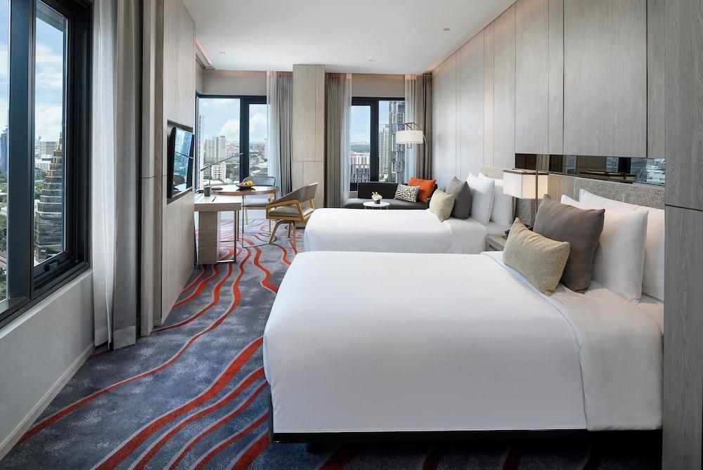 Hotel Nikko Bangkok Room Type - Premier Corner Twin