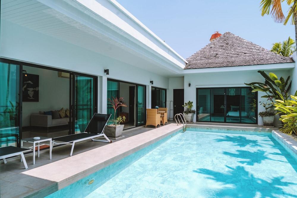 Layantara Villas Room Type - Superior 3 Bedroom Pool Villa Layantara Villas Room Type - Superior 3 Bedroom Pool Villa