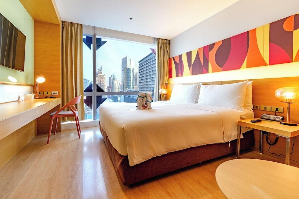 VELA DHI GLOW Pratunam Room Type - GLOW Suite Room