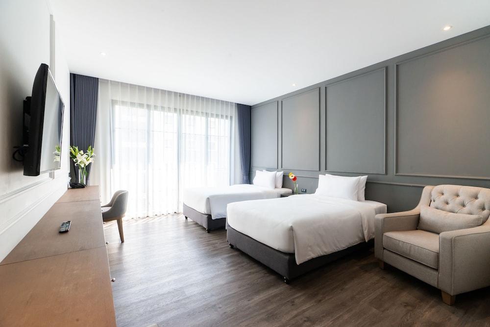 One Patio Hotel Pattaya Room Type - Deluxe Twin Room