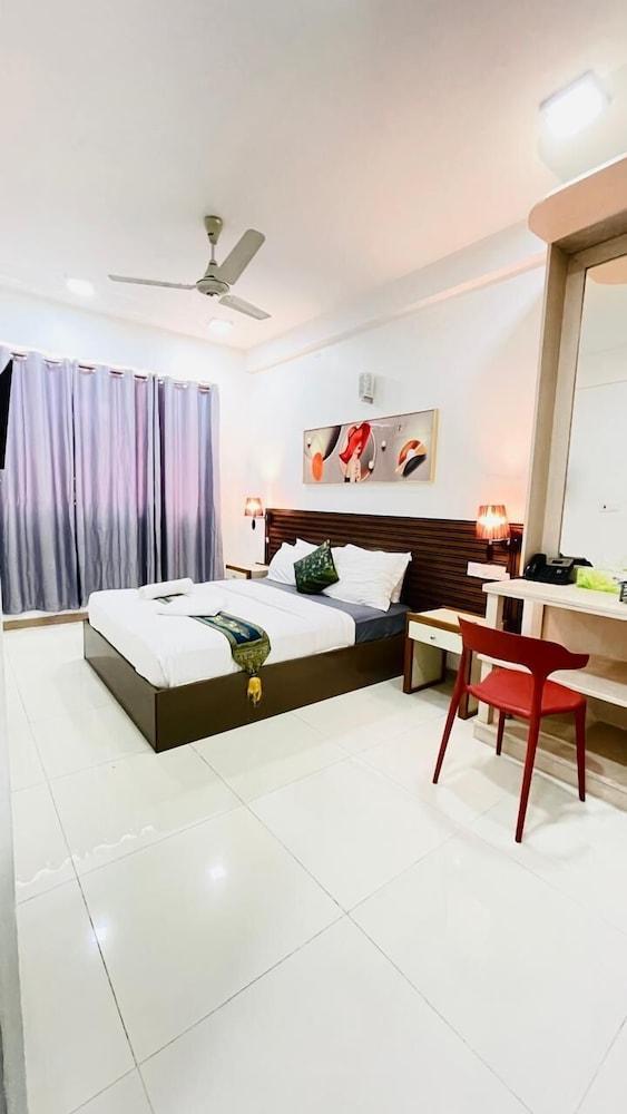 HS Miracle Grand Room Type - Double Room
